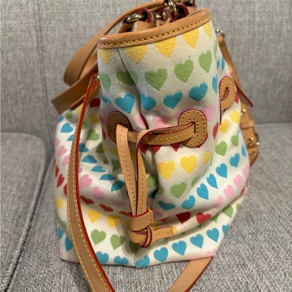 Dooney & Bourke rainbow heart medium chiara bag rare y2k - Picture 9 of 9